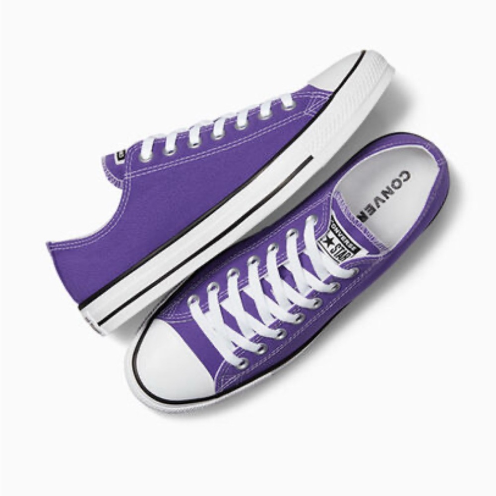 Chuck Taylor All Star Canvas new in box